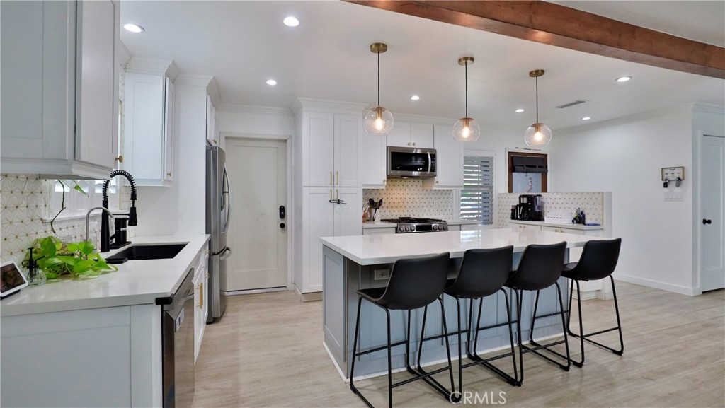 10068 Fox Street Riverside, CA 92503 - Photo 13 of 42 Gallery Image 13