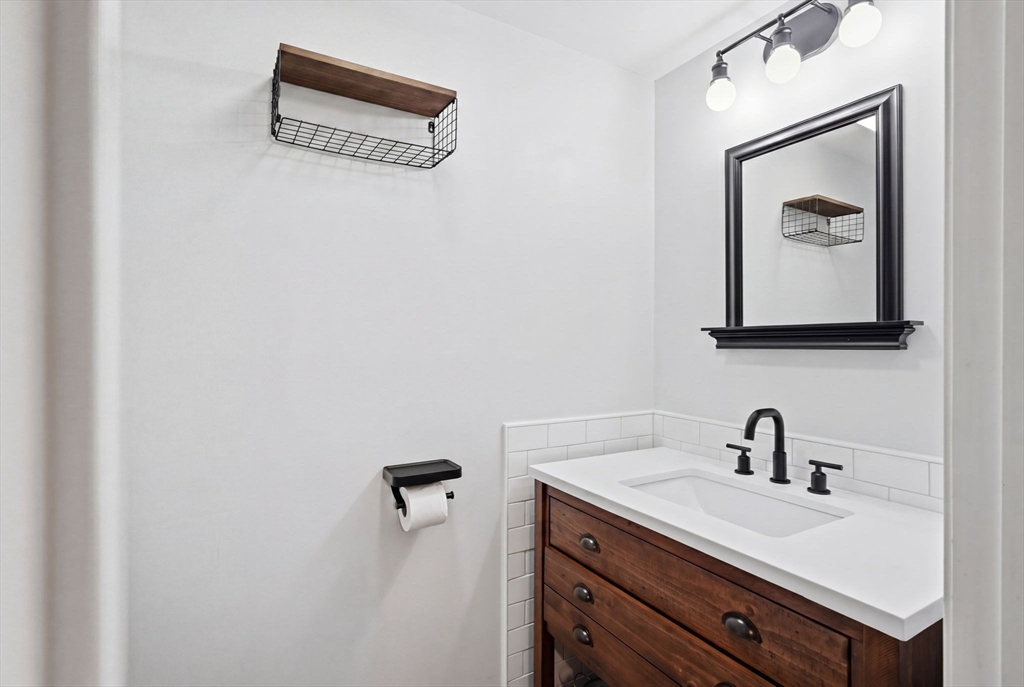 101 South Avenue, Unit 302 Attleboro, MA 02703 - Photo 9 of 32