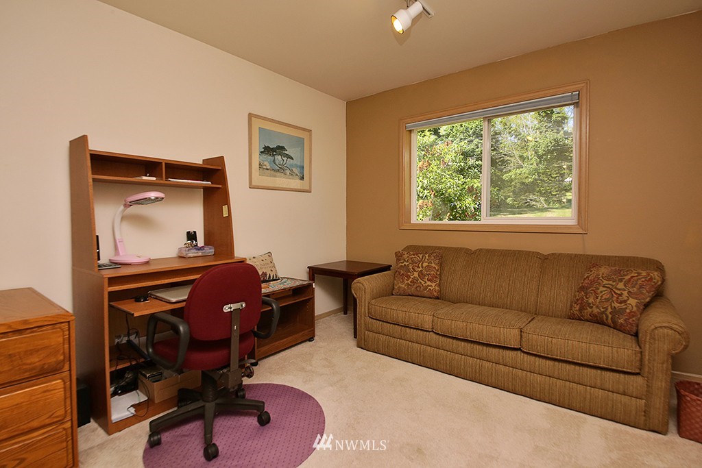 7786 Cultus Bay Road Clinton, WA 98236 - Photo 14 of 25 Gallery Image 14