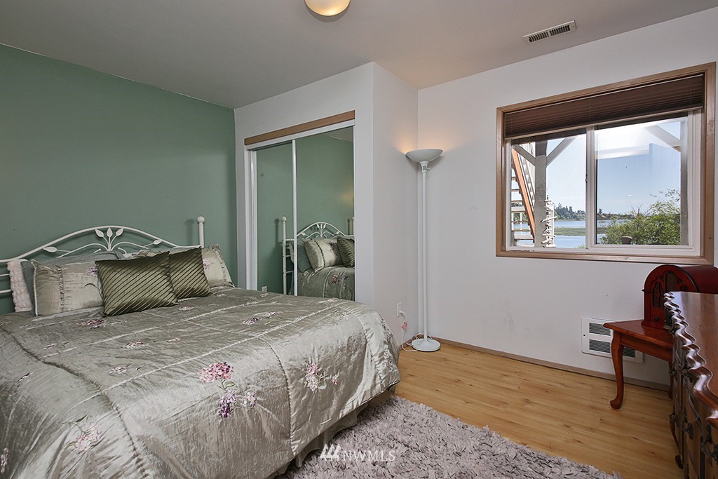 7786 Cultus Bay Road Clinton, WA 98236 - Photo 22 of 25 Gallery Image 22