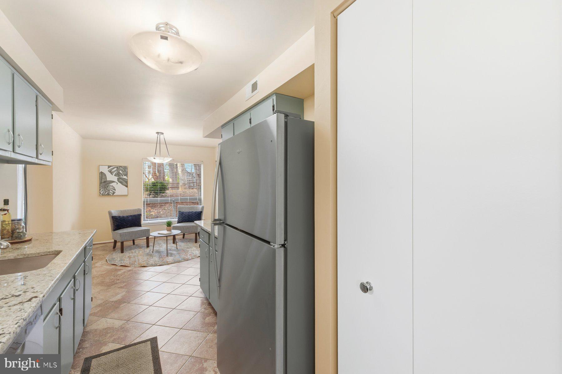 419 Christopher Avenue, Unit 131 Gaithersburg, MD 20879 - Photo 12 of 27