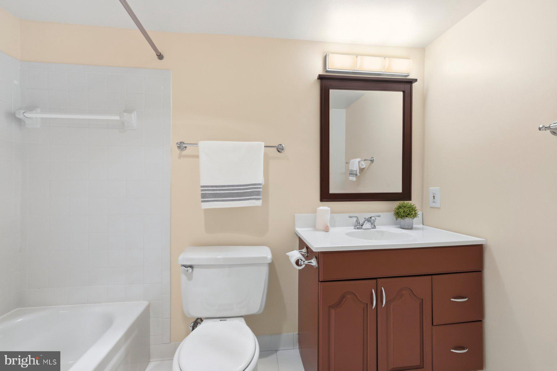 419 Christopher Avenue, Unit 131 Gaithersburg, MD 20879 - Photo 18 of 27