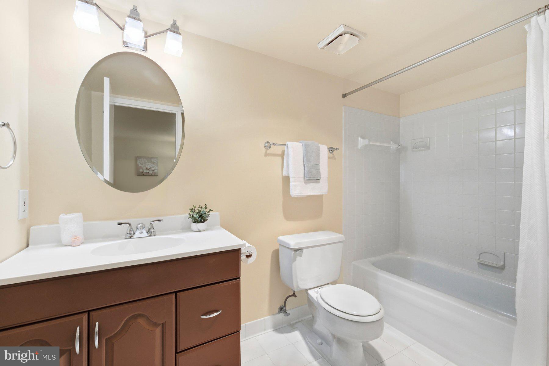 419 Christopher Avenue, Unit 131 Gaithersburg, MD 20879 - Photo 25 of 27