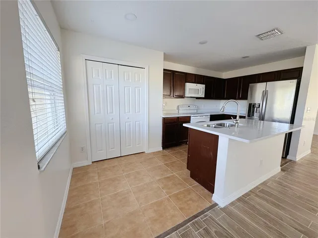 $2,100 | 760 Cresting Oak Circle, Orlando, FL 32824