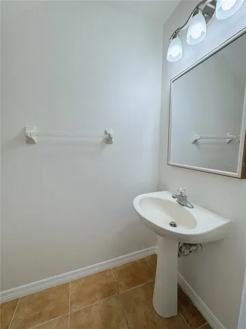 $2,100 | 760 Cresting Oak Circle, Orlando, FL 32824