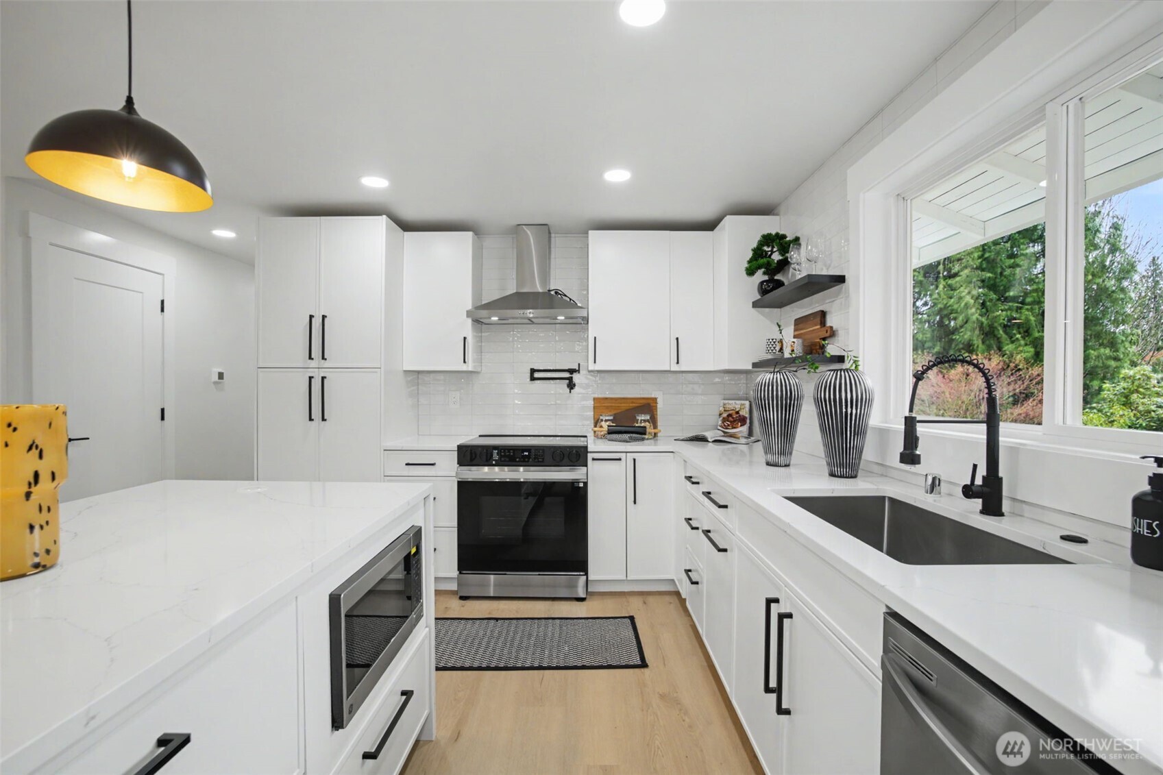 9603 Northeast 203rd Street Bothell, WA 98011 - Photo 10 of 40