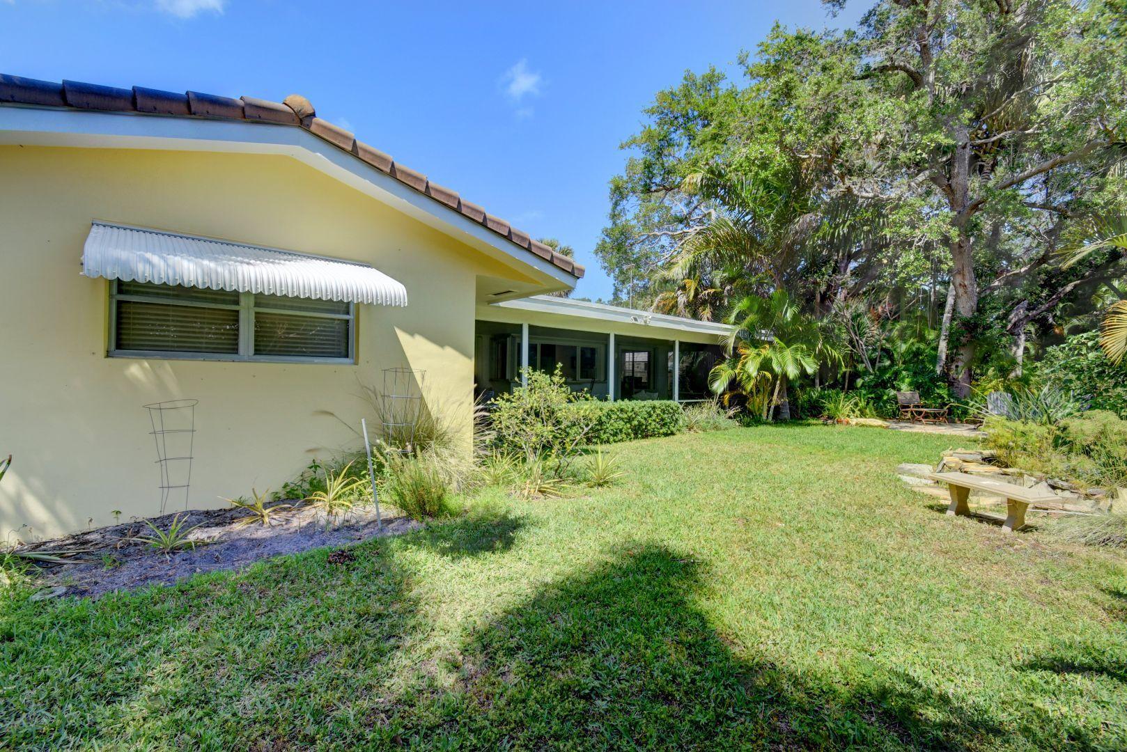 698 Southwest 4th Street Boca Raton, FL 33486 - Photo 42 of 52 Long Backyard