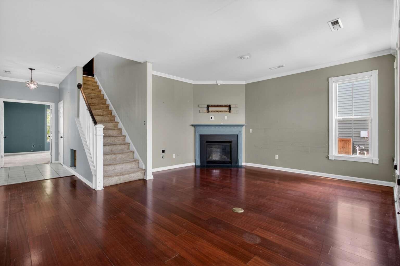 235 Cameron Street Summerville, SC 29486 - Photo 3 of 26