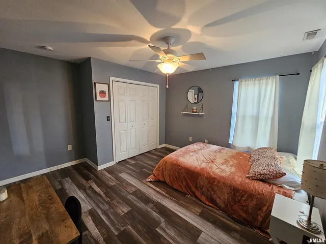 $224,500 | 408 West Beacon Court, Mount Vernon, IL 62864