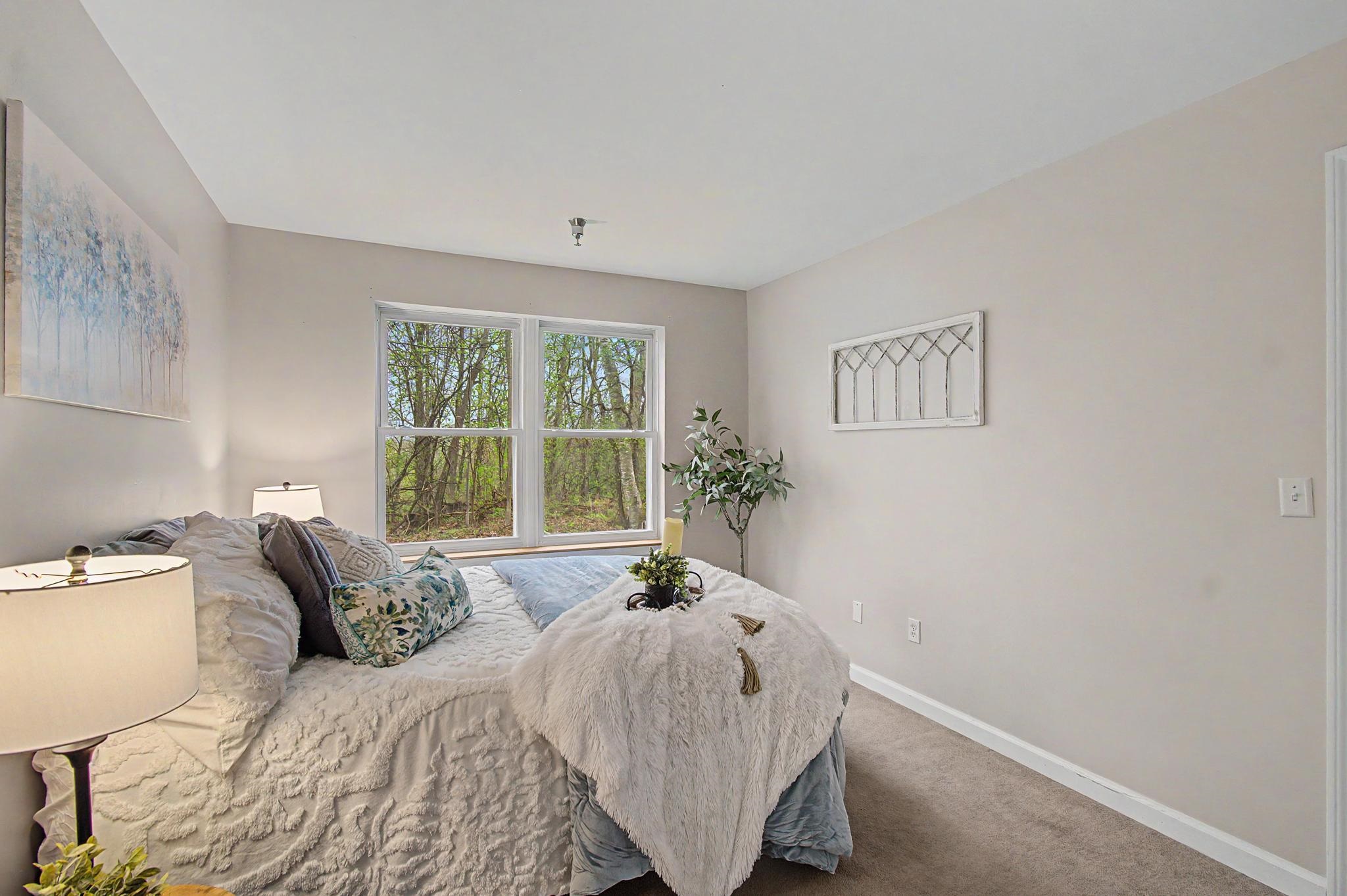 305 Lime Kiln Road, Unit 100 South Burlington, VT 05403 - Photo 17 of 32 Gallery Image 17