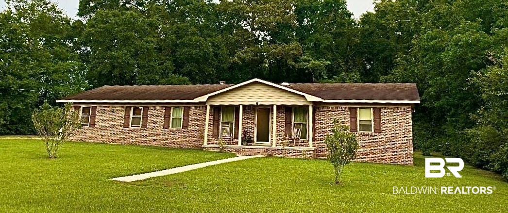 211 Young Street Brewton, AL 36426 - Photo 1 of 17