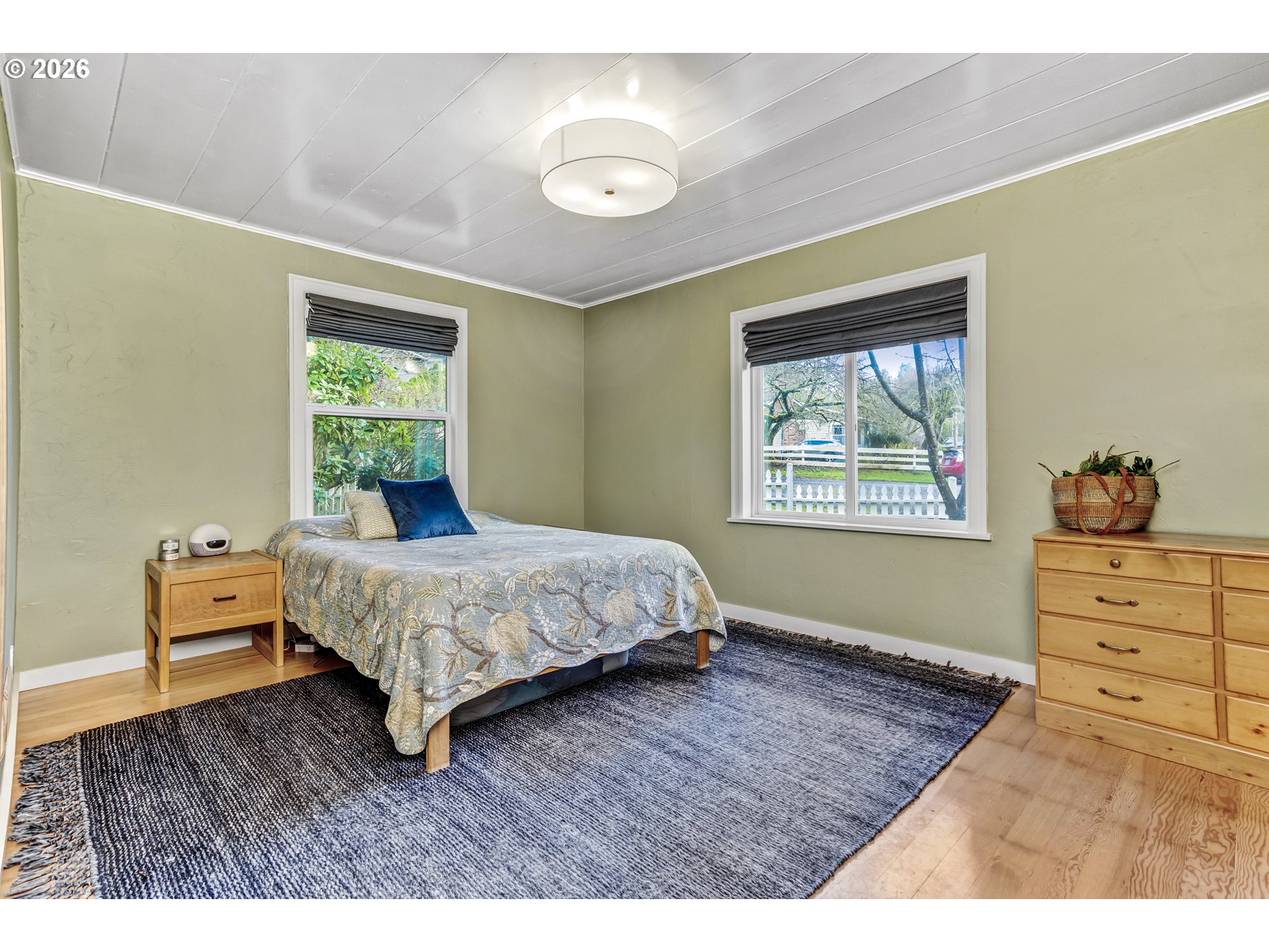 8625 Southwest 10th Avenue Portland, OR 97219 - Photo 16 of 33