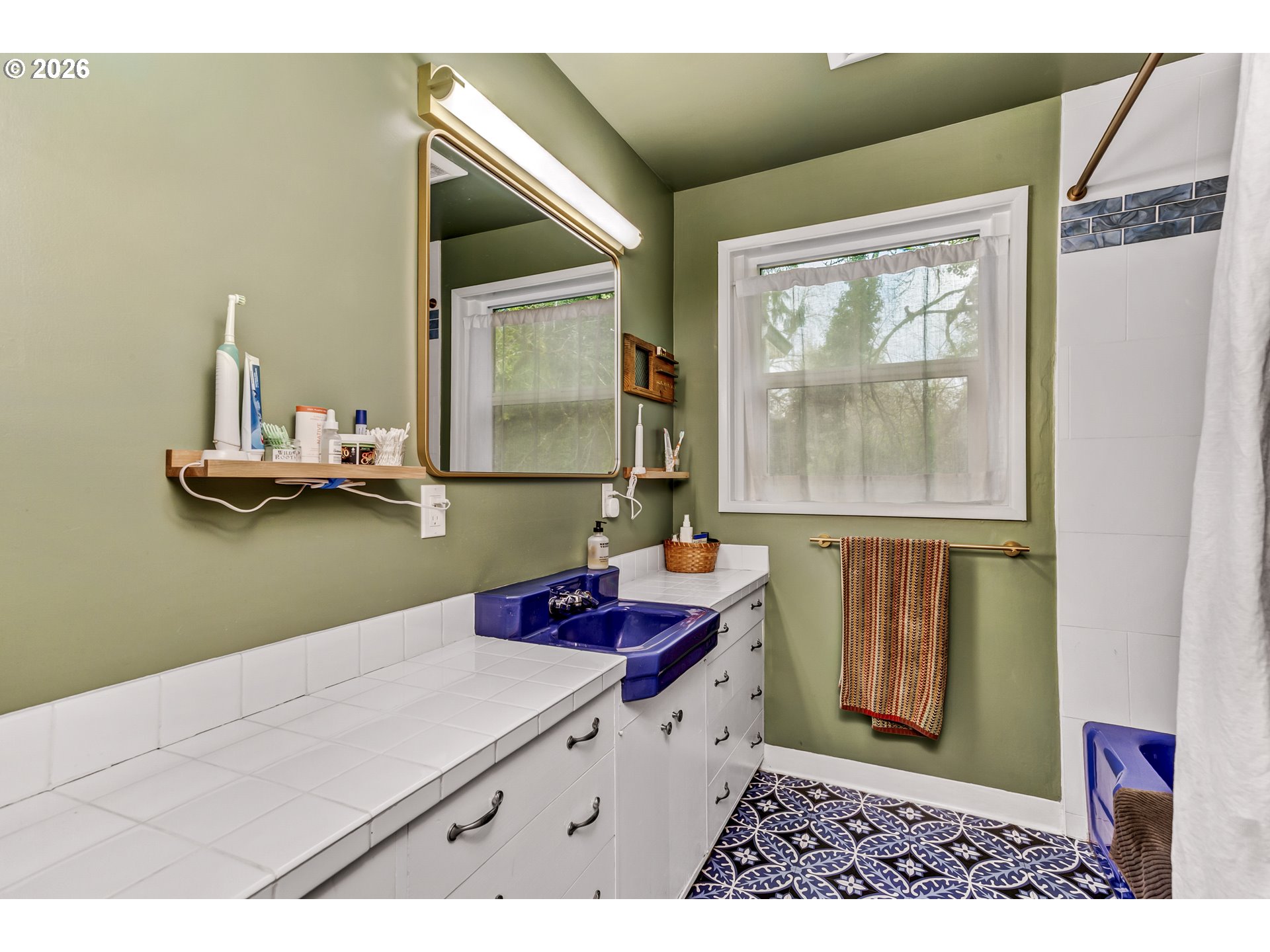 8625 Southwest 10th Avenue Portland, OR 97219 - Photo 19 of 33