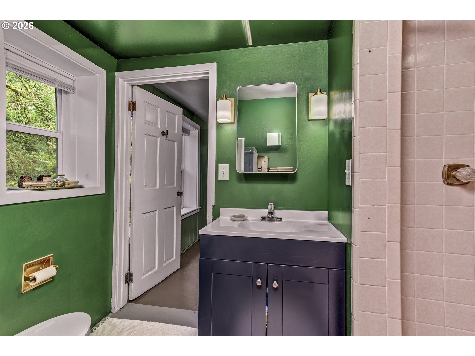 8625 Southwest 10th Avenue Portland, OR 97219 - Photo 25 of 33