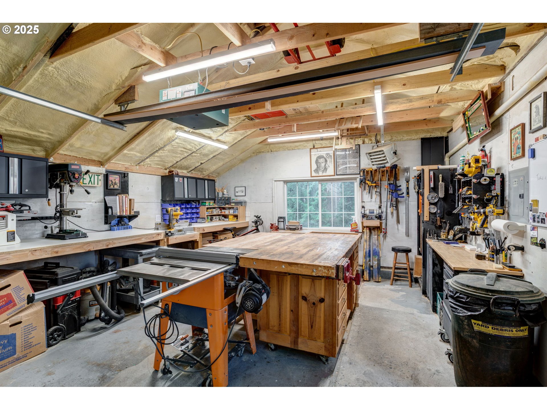 8625 Southwest 10th Avenue Portland, OR 97219 - Photo 28 of 33