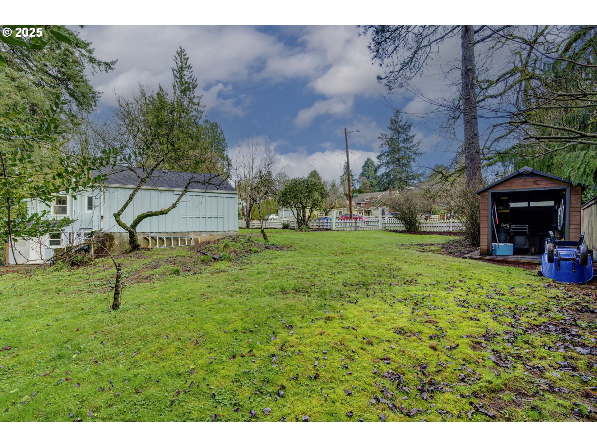 8625 Southwest 10th Avenue Portland, OR 97219 - Photo 30 of 33