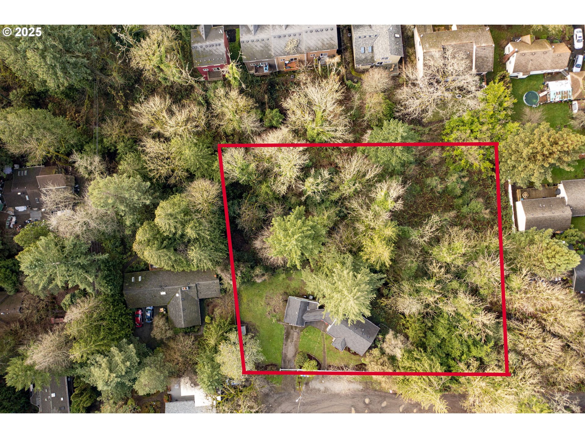 8625 Southwest 10th Avenue Portland, OR 97219 - Photo 31 of 33