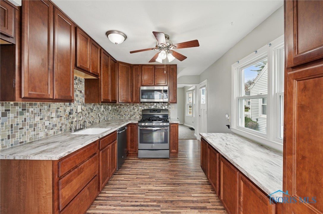 3734 Bellevue Road Toledo, OH 43613 - Photo 16 of 32 Gallery Image 16