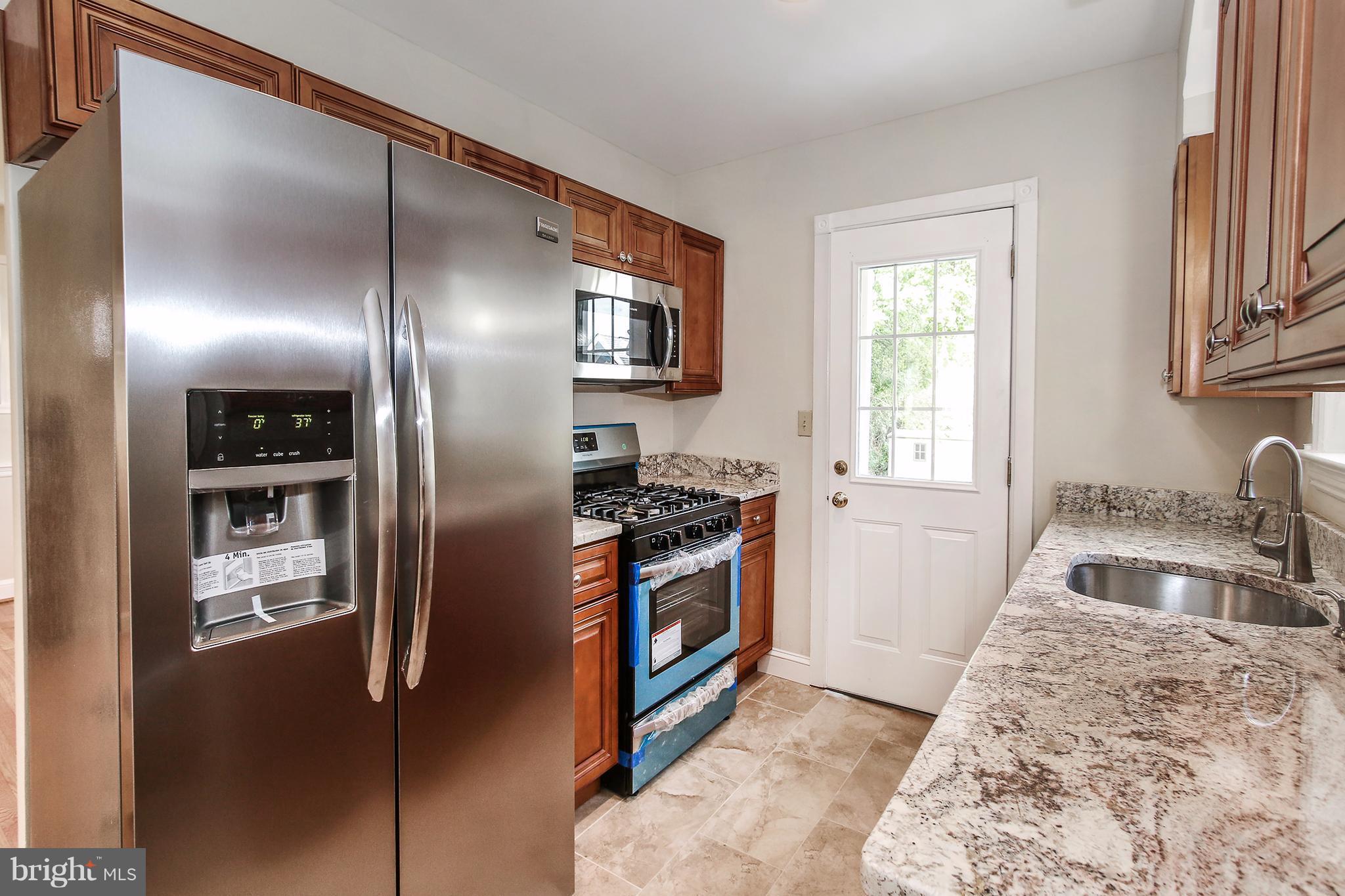 8509 Cedar Street Silver Spring, MD 20910 - Photo 10 of 26 Kitchen