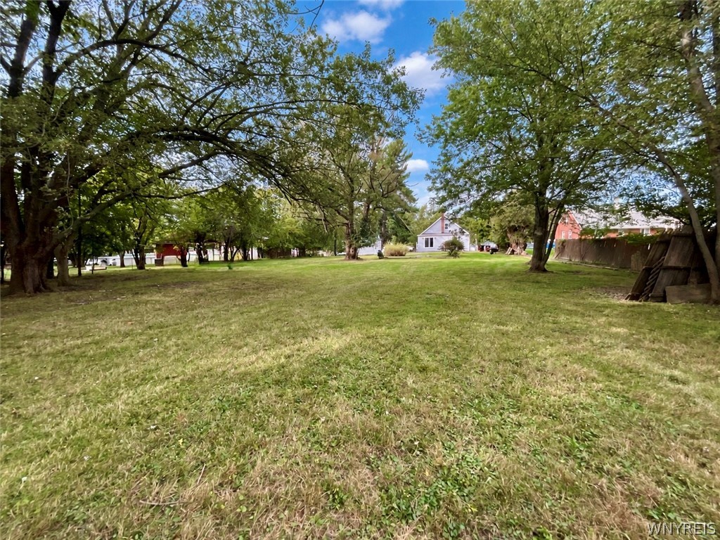 5427 Berg Road Buffalo, NY 14218 - Photo 17 of 18 Gallery Image 17