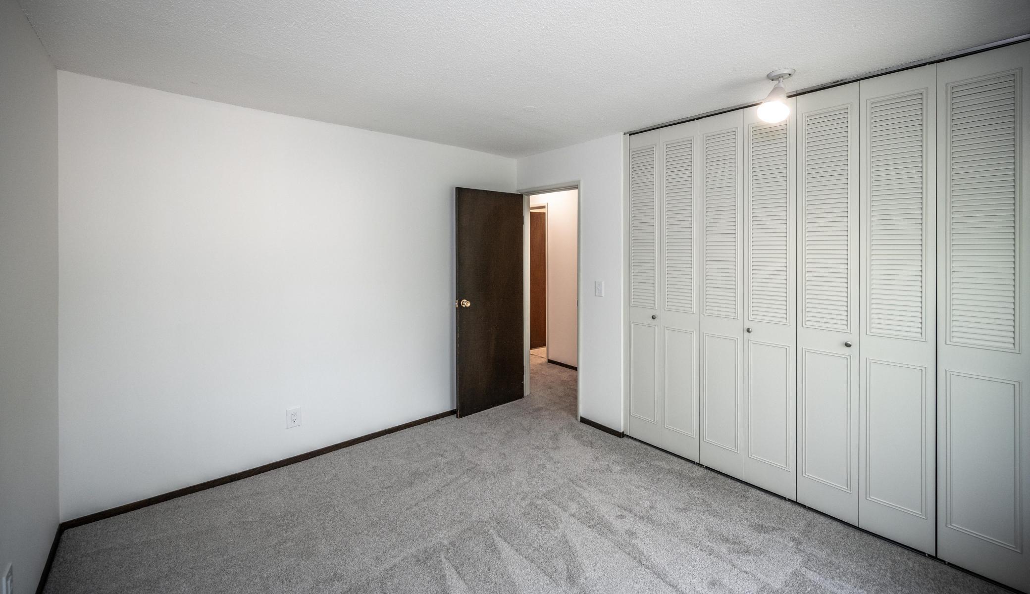 10301 Cedar Lake Road, Unit 320 Minnetonka, MN 55305 - Photo 16 of 28