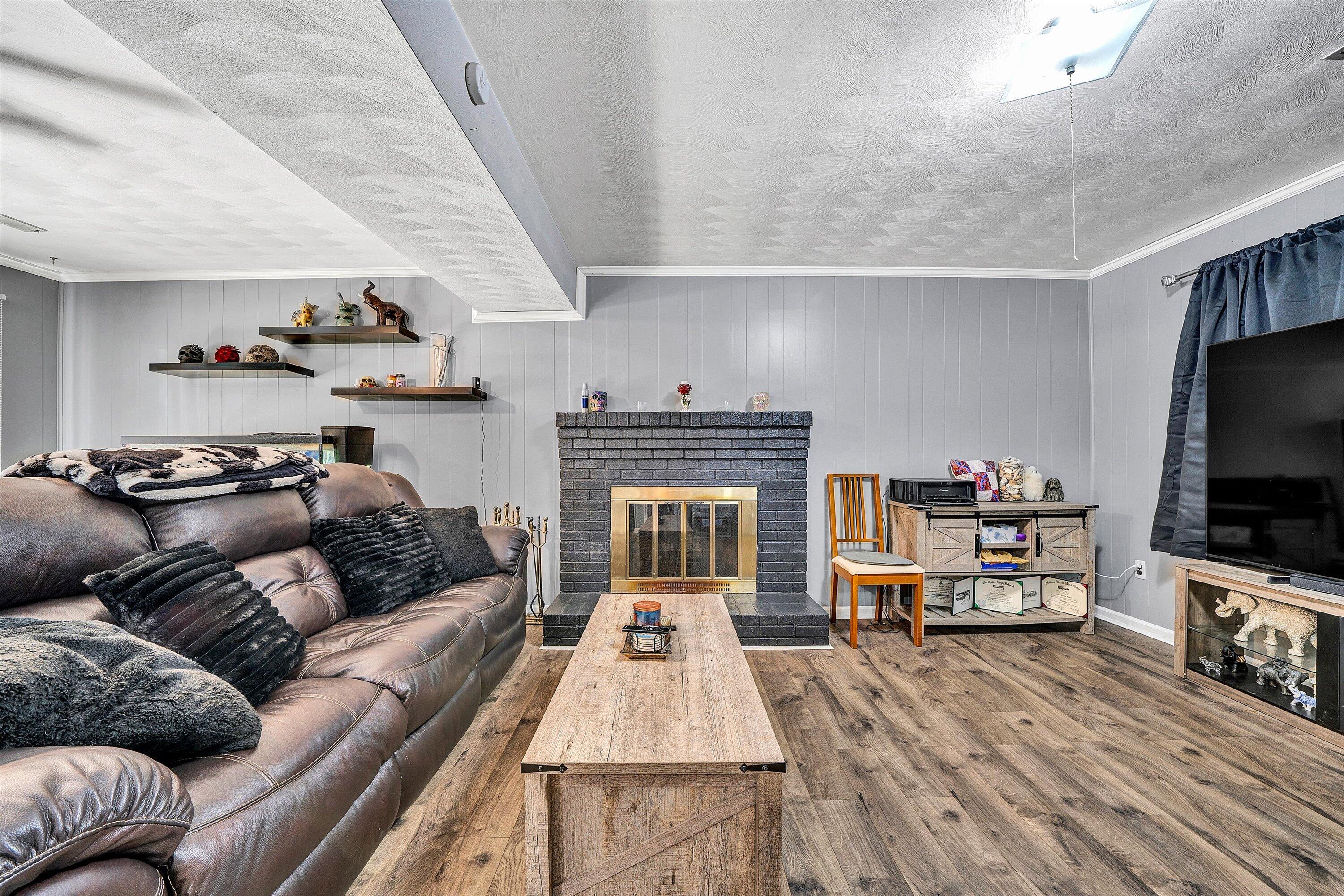 2124 Beavers Lane Vinton, VA 24179 - Photo 18 of 27 Den