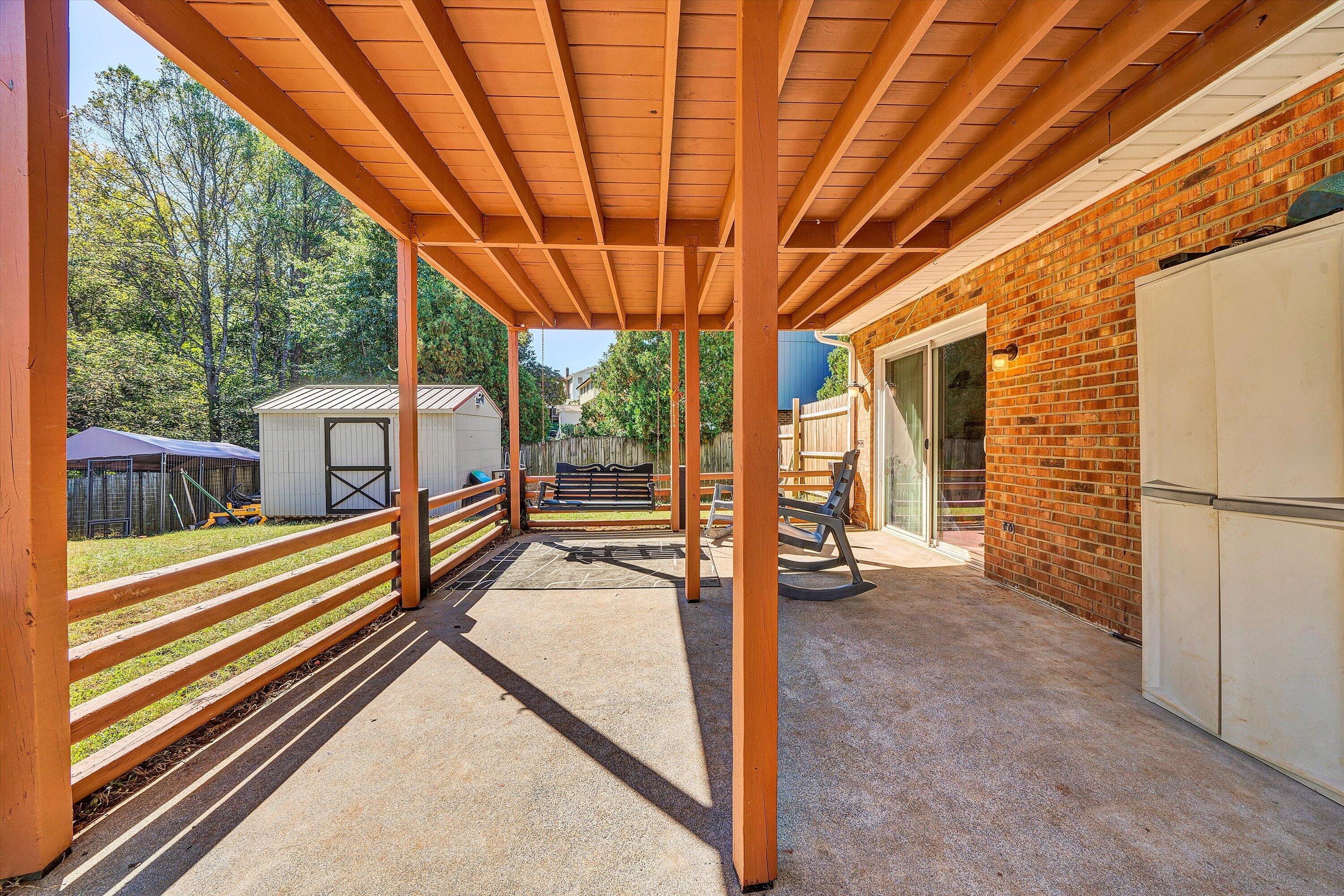 2124 Beavers Lane Vinton, VA 24179 - Photo 21 of 27 Lower Patio