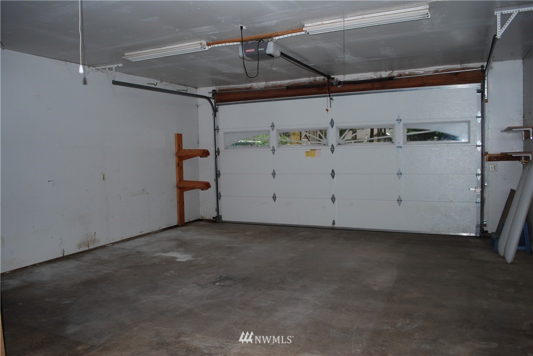 1964 Karen Road Oak Harbor, WA 98277 - Photo 14 of 17 Gallery Image 14