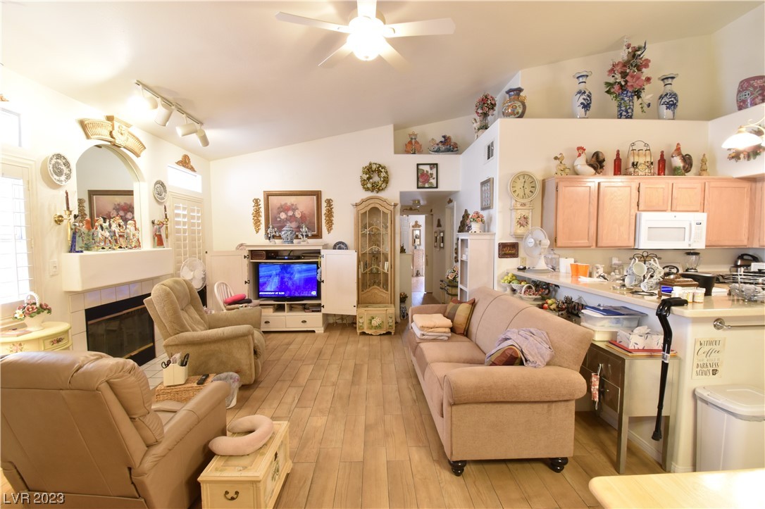 5368 Runningbrook Road Las Vegas, NV 89120 - Photo 3 of 35