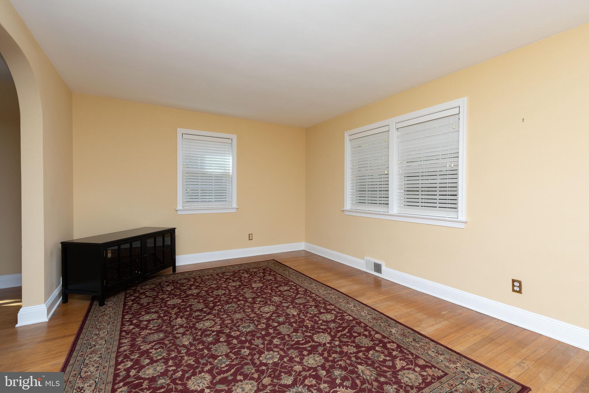 6320 Sunnybrook Road Flourtown, PA 19031 - Photo 12 of 53 bright and welcoming