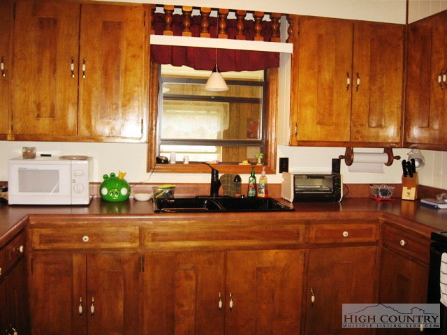 3403 Bare Creek Road Jefferson, NC 28640 - Photo 4 of 20 Gallery Image 4