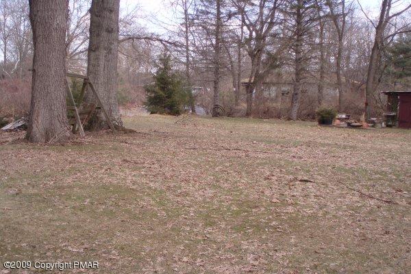 334 Beaver Valley Road Stroudsburg, PA 18360 - Photo 12 of 12 Back Yard