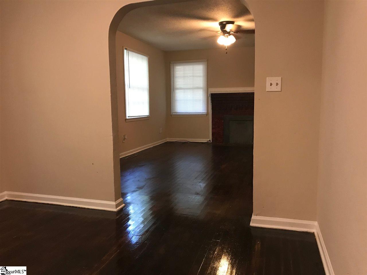 131 Rosemary Road Spartanburg, SC 29301 - Photo 8 of 15 Gallery Image 8