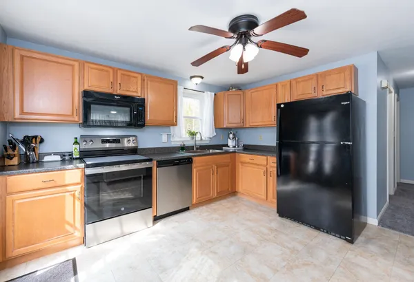 $525,000 | 41 Midnight Sun Drive, Epping, NH 03042