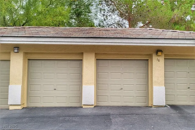 $1,630 | 1004 Duckhorn Court, Unit 104, Las Vegas, NV 89144