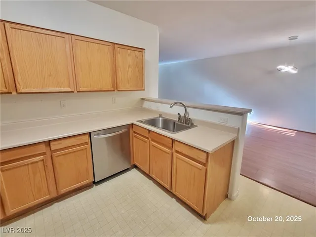 $1,630 | 1004 Duckhorn Court, Unit 104, Las Vegas, NV 89144