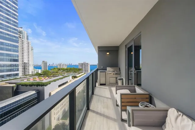 $845,000 | 1451 Brickell Avenue, Unit 1106, Miami, FL 33131