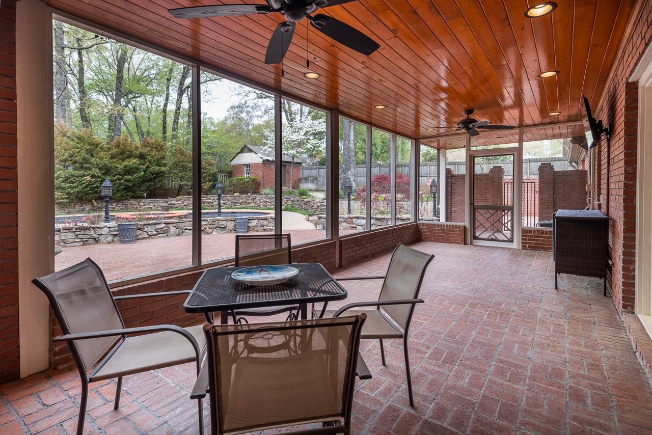 2301 Kirby Road Memphis, TN 38119 - Photo 3 of 7 Gallery Image 3