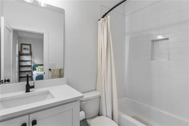 $1,615,000 | 2425 Oostanaula Drive Northeast, Brookhaven, GA 30319