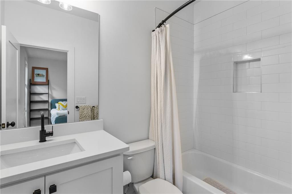 2425 Oostanaula Drive Northeast Brookhaven, GA 30319 - Photo 25 of 36