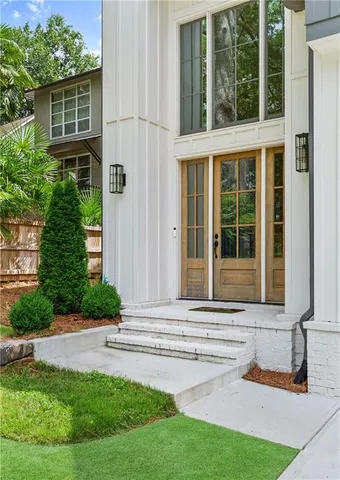 $1,615,000 | 2425 Oostanaula Drive Northeast, Brookhaven, GA 30319