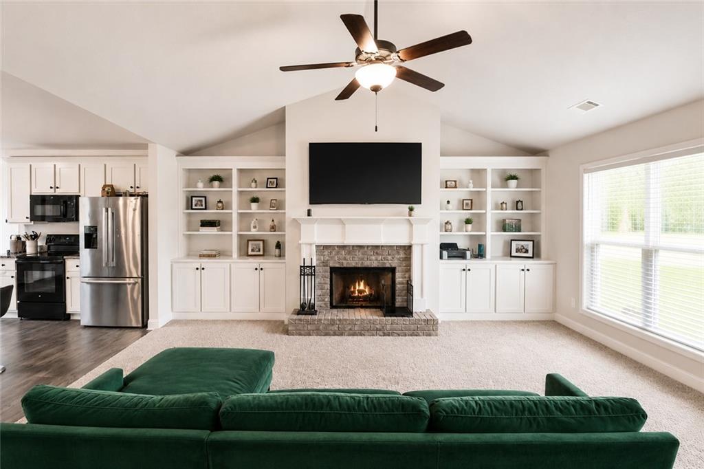 1374 Hardigree Road Winder, GA 30680 - Photo 2 of 45