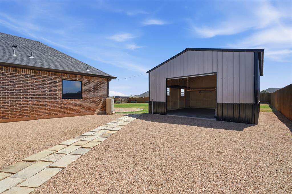 107 Beechcraft Road Abilene, TX 79602 - Photo 35 of 40
