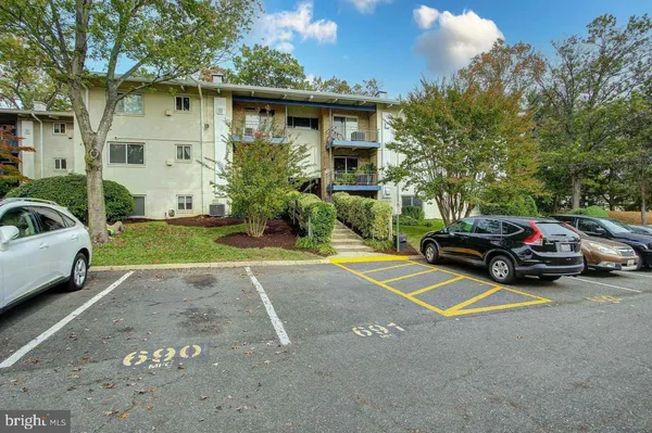 $155,000 | 11408 Cherry Hill Road, Unit 103, Beltsville, MD 20705
