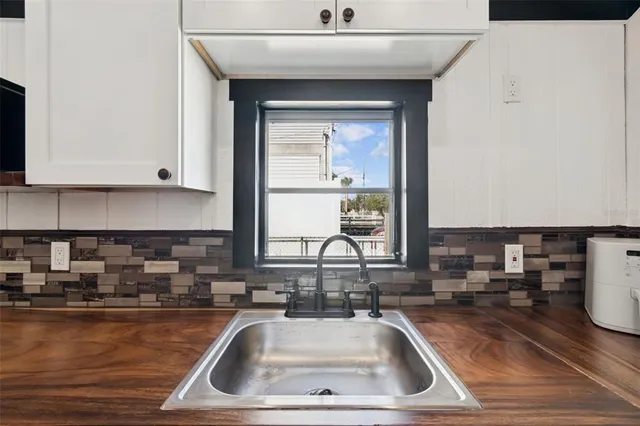 a view of outdoor space