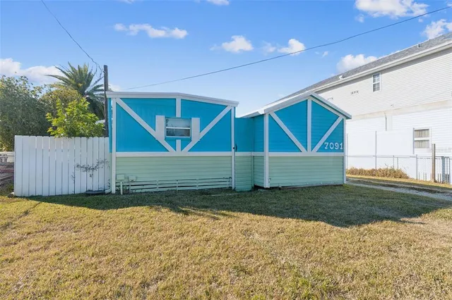 a view of an entryway