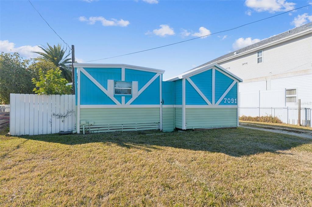 7091 Westwind Street Weeki Wachee, FL 34607 - Photo 7 of 79