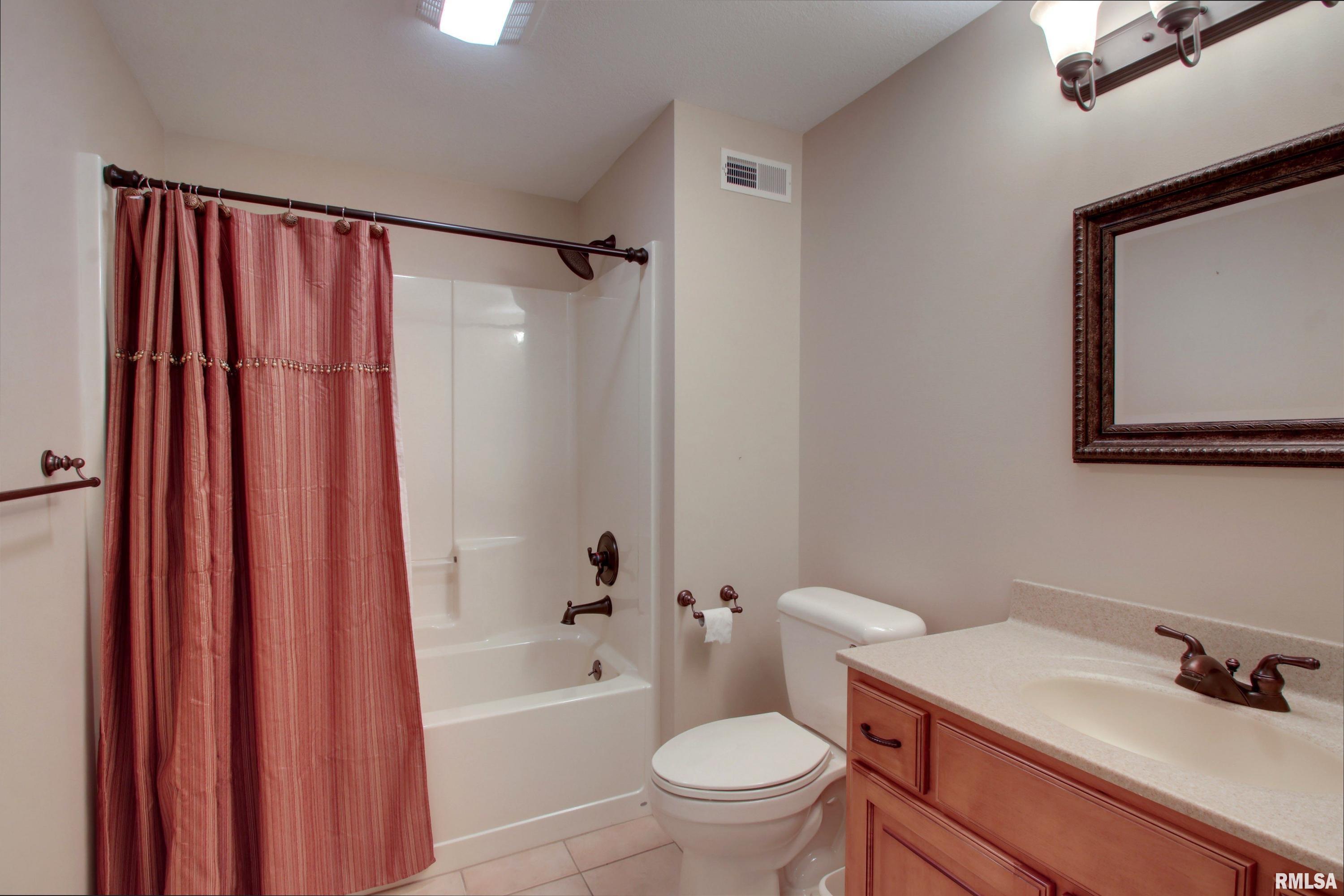3982 Abbey Ridge Court Quincy, IL 62305 - Photo 21 of 25