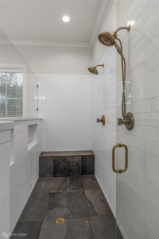 145 Crouch Road Benton, LA 71006 - Photo 18 of 40 Incredible shower