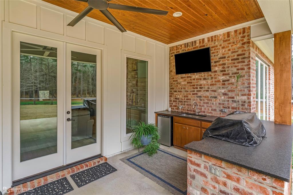 145 Crouch Road Benton, LA 71006 - Photo 31 of 40 Back porch